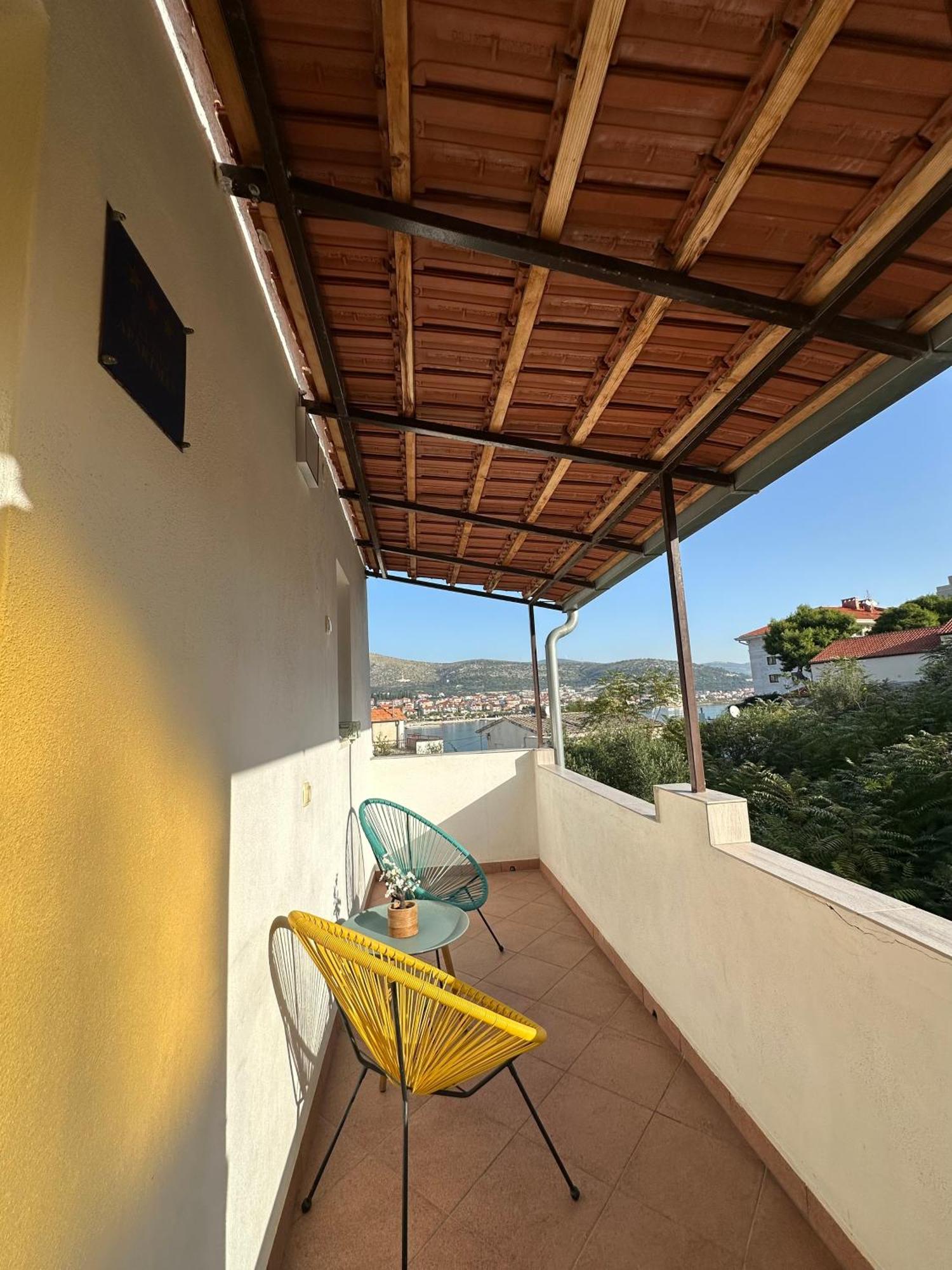 Studio Apartment Coce Trogir Buitenkant foto