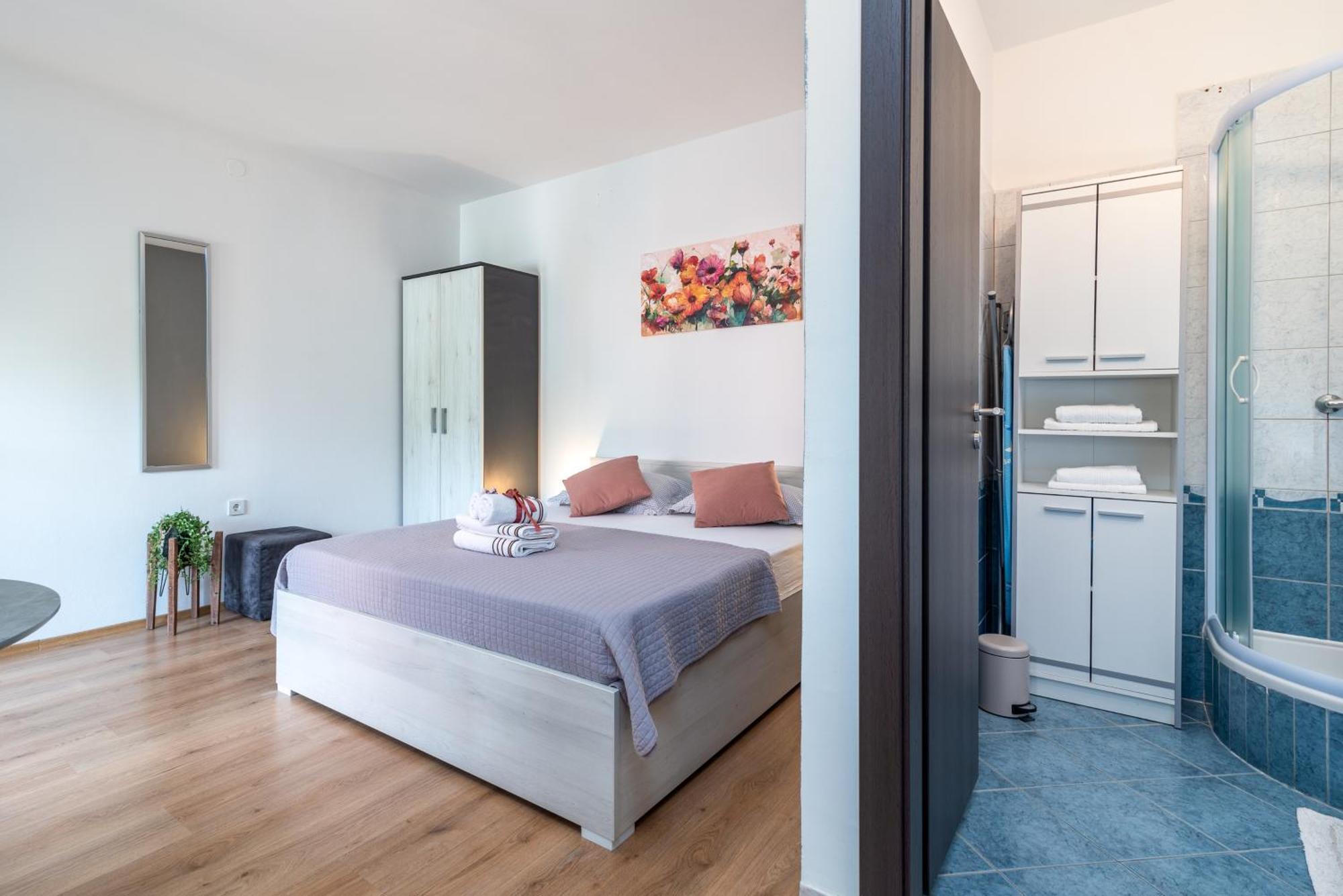 Studio Apartment Coce Trogir Buitenkant foto