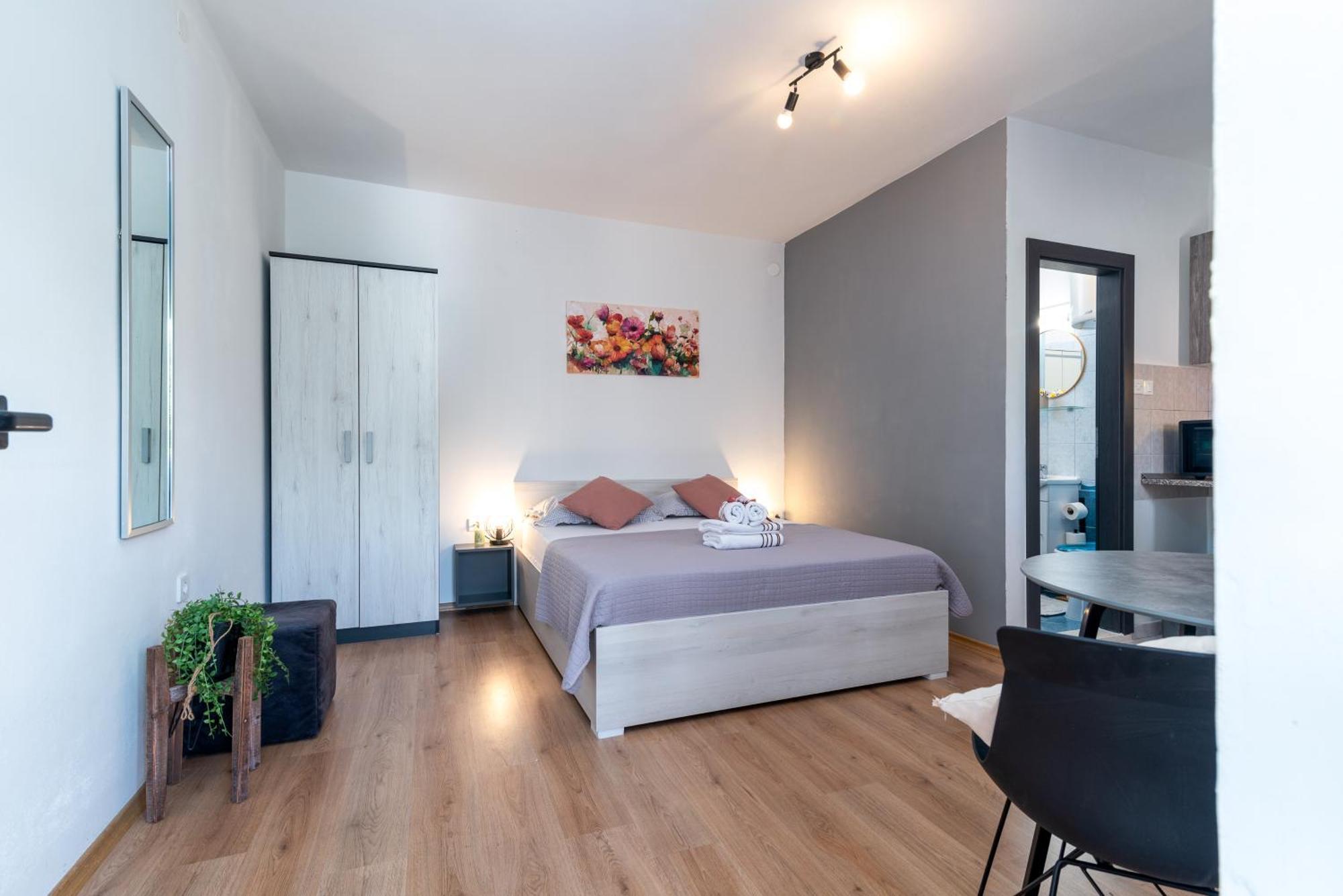 Studio Apartment Coce Trogir Buitenkant foto