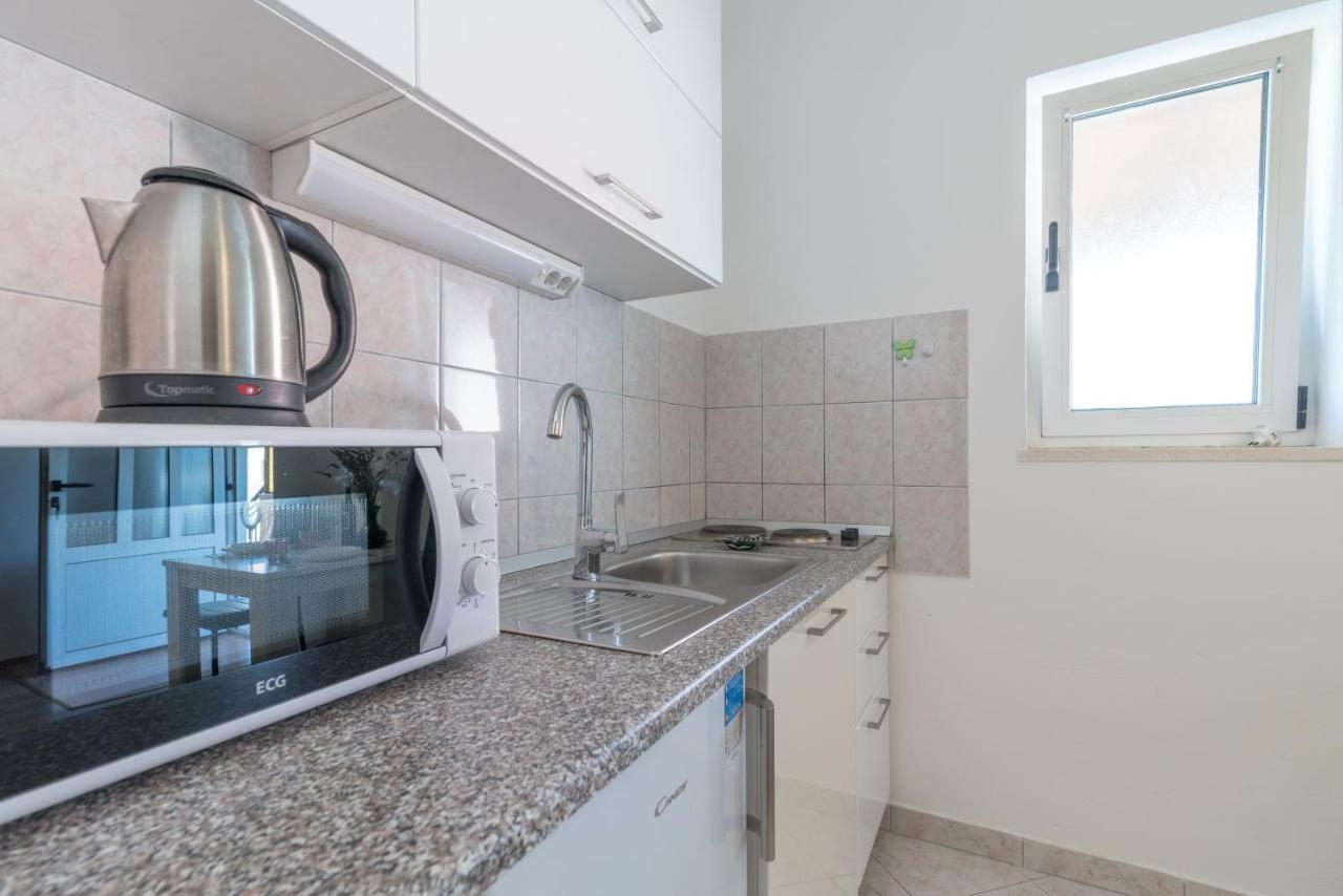 Studio Apartment Coce Trogir Buitenkant foto