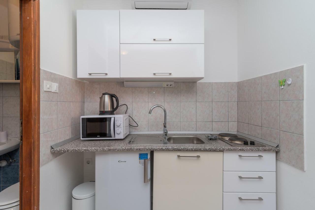 Studio Apartment Coce Trogir Buitenkant foto
